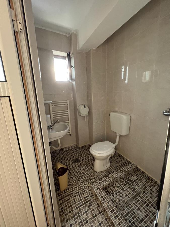 Hotel Monte Carlo Piteşti Exterior foto